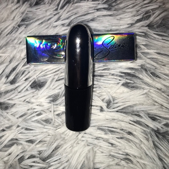 Mac Cosmetics Selena edition lipstick Selena Vive - Picture 10 of 13